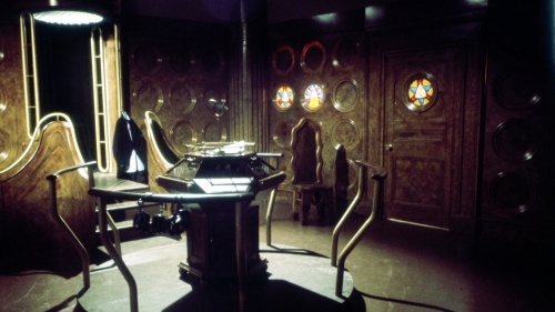 Doctor Who Masque of Mandragora tardis